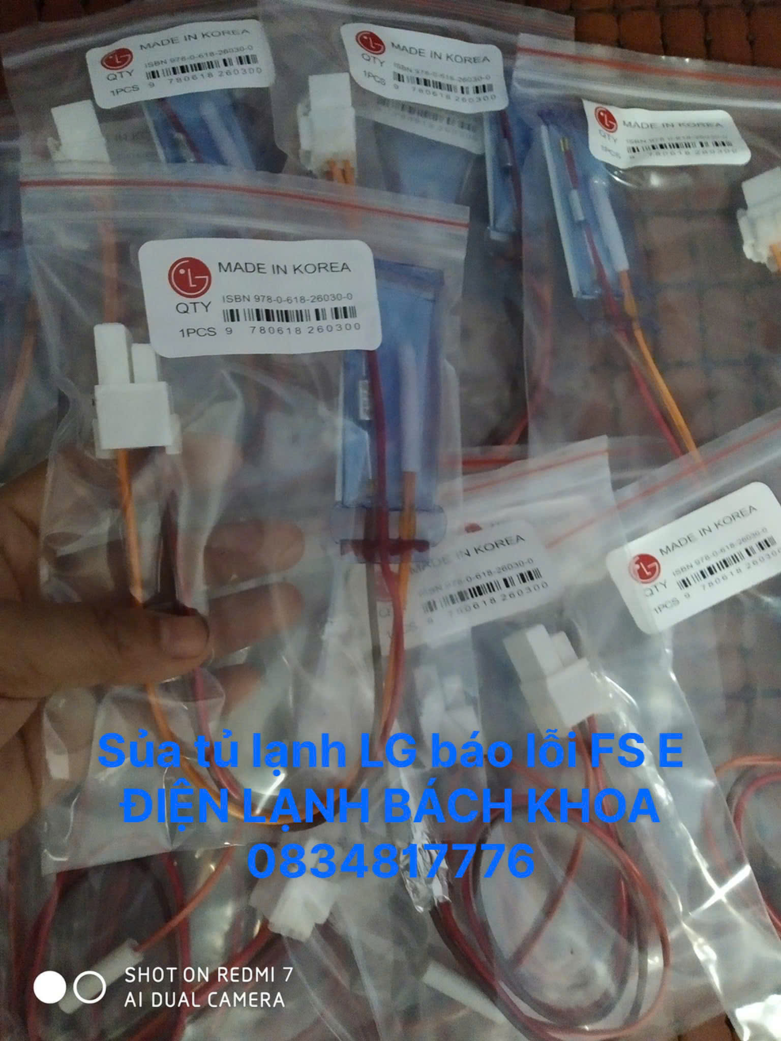 Thay cảm biến chính hãng tủ lạnh LG báo lỗi FS E