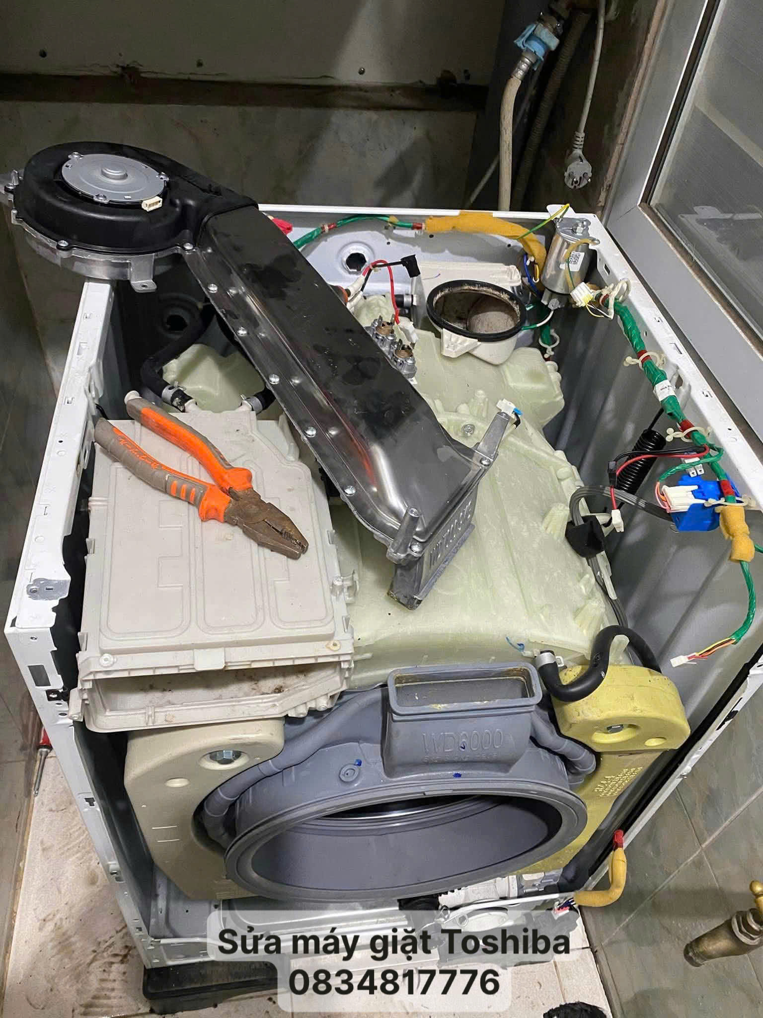 Sửa máy giặt Toshiba tại nhà Hà Nội uy tín, đến nhanh 30 phút 2 Thợ sửa máy giặt Toshiba