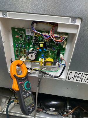 Tủ lạnh Toshiba báo lỗi EH 2 Sửa tủ lạnh Toshiba báo lỗi EH - 083.481.7776