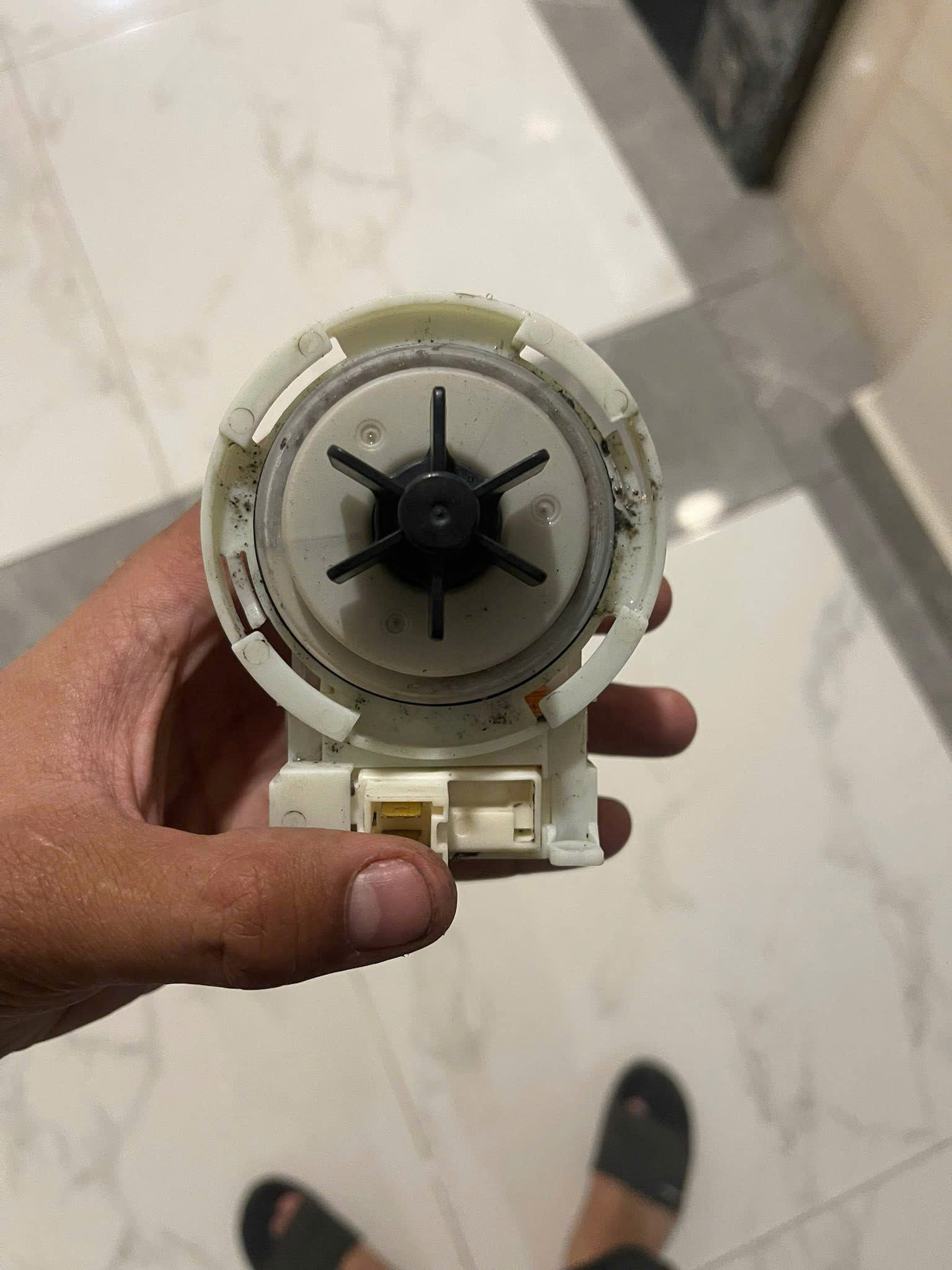 Máy giặt Haier báo lỗi CL FL ? Nguyên nhân và Cách xử lí tại nhà hiệu quả 