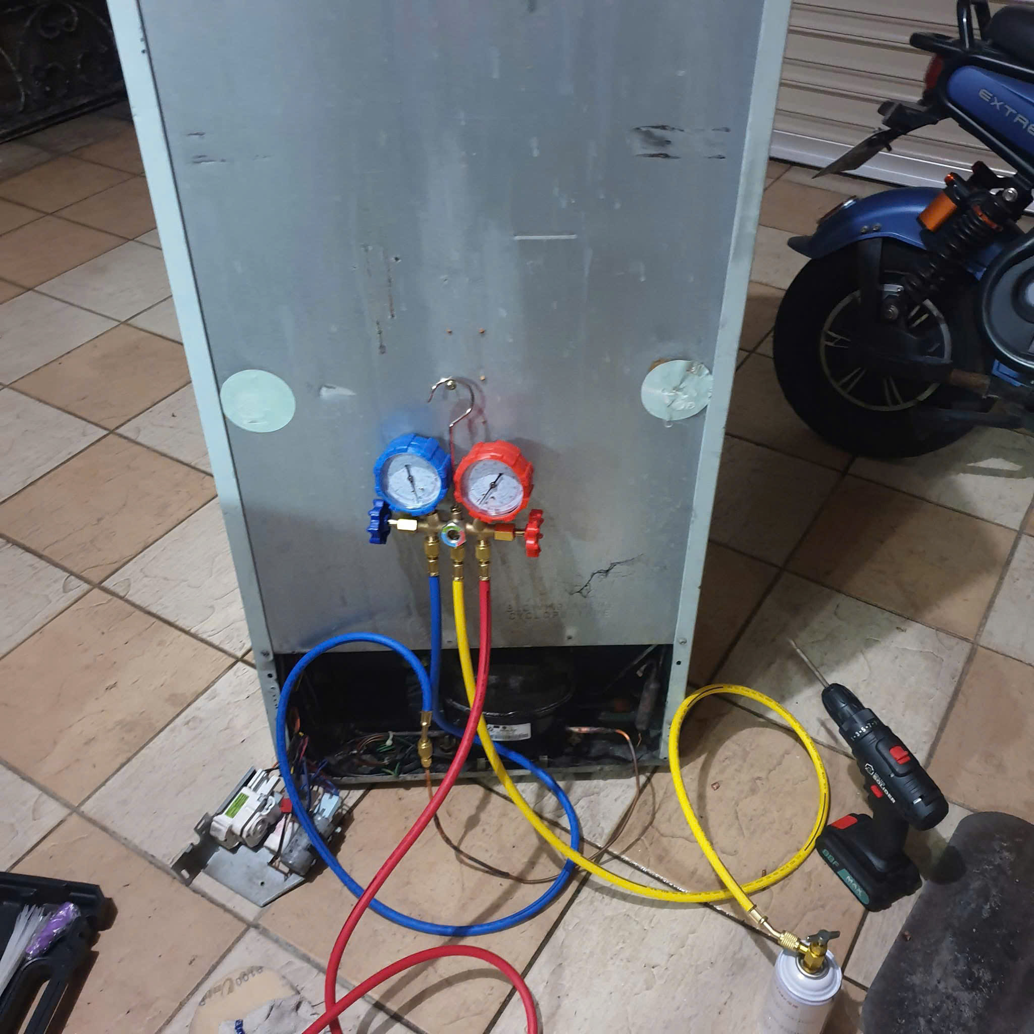 Tủ Lạnh Samsung Không Lạnh? Nguyên Nhân Bó Đá, Hỏng Quạt, Hết Gas & Cách Sửa