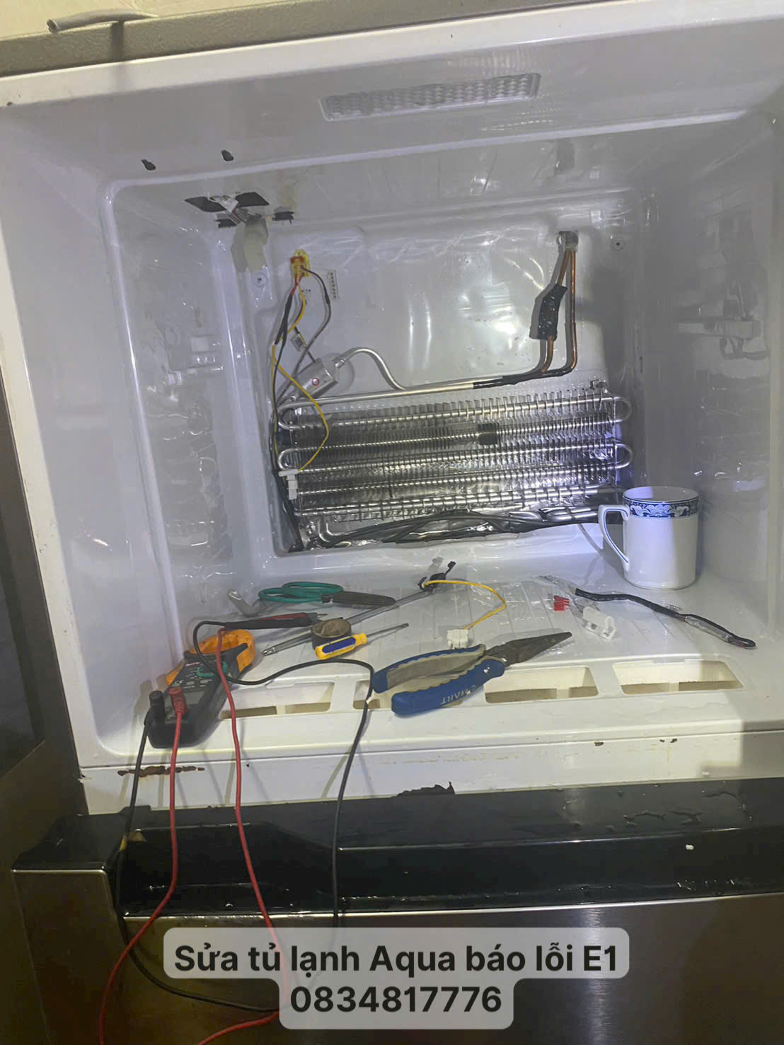 Tủ lạnh Aqua báo lỗi E1? Nguyên nhân và cách xử lí tại nhà