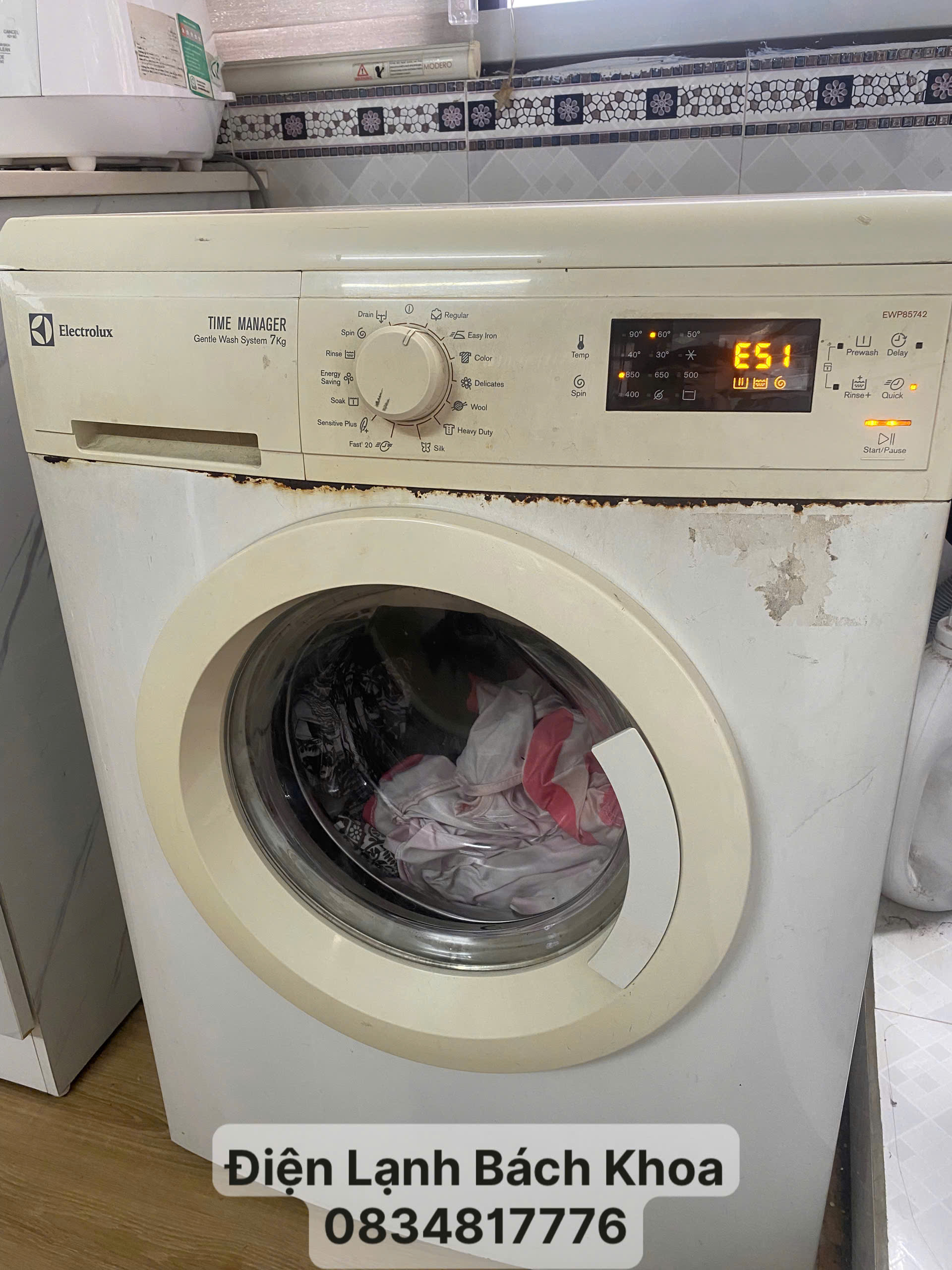 Sửa máy giặt Electrolux báo lỗi tại Cầu Giấy