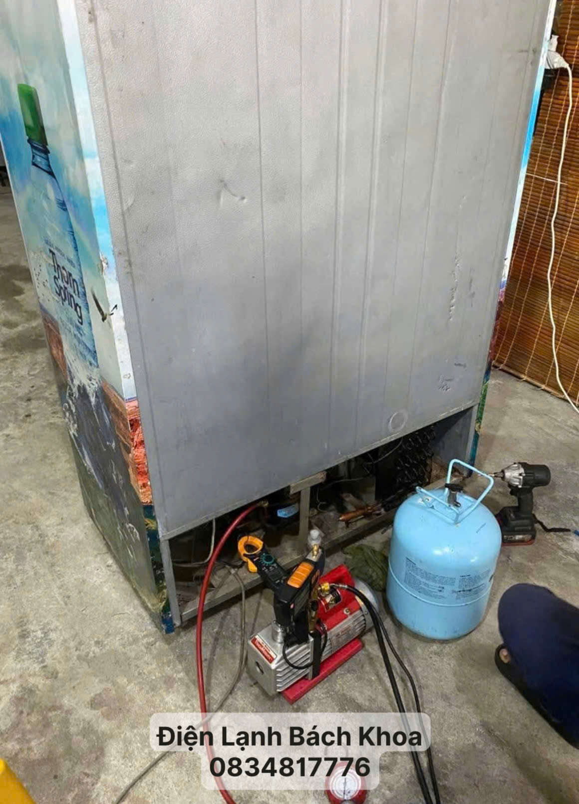Nạp gas tủ mát tại nhà Nam Từ Liêm